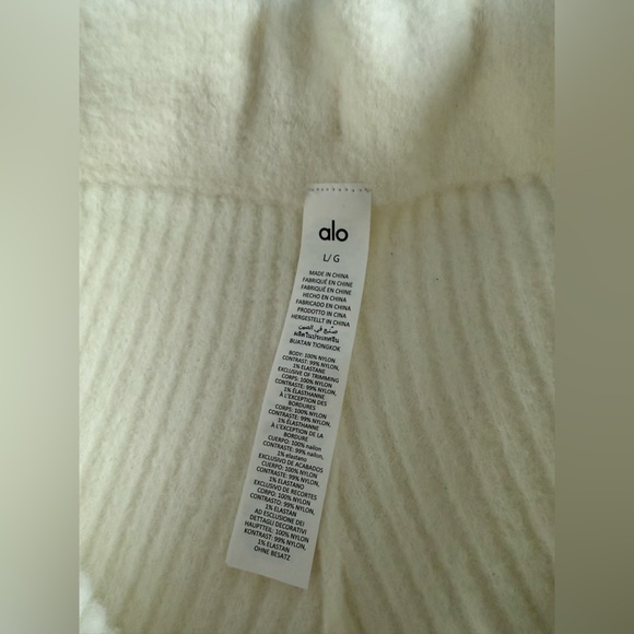 🆕 Alo Yoga Snuggle Up High-Waist Wide Leg Pants - Picture 12 of 16